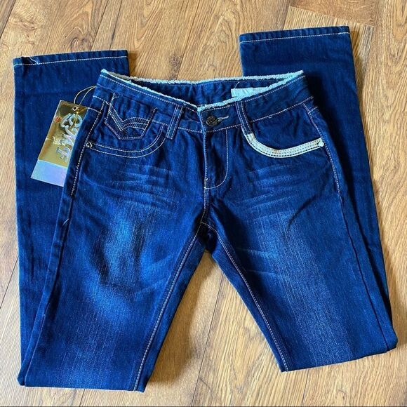 DARK WASH DENIM JEANS 6 NWT - Picture 2 of 16